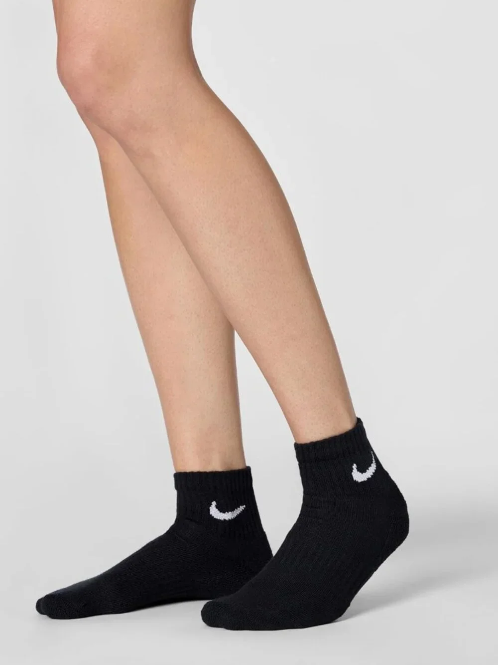 Nike Unisex Adult Everyday Cushioned Training Ankle Socks 3-Pack | Mens and Wome